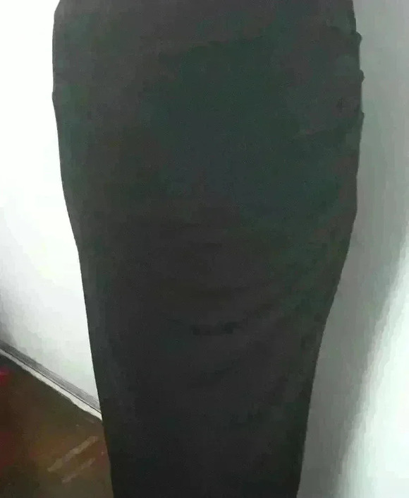 NWT Forever 21 sexy party/cocktail wedding office skirt side slit size small - Picture 3 of 6